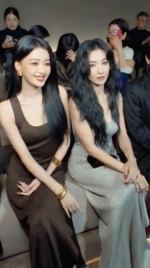 澳门49图库和张柏芝近照撞脸向太与张柏芝像
