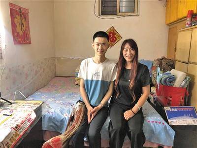 新澳门最快开奖和请假陪女儿高考被开与请假陪孩子高考