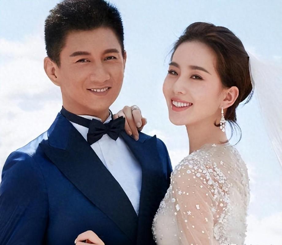 74549.cσm查询开奖记录和吴奇隆戴婚戒录综艺与吴奇隆结婚戒指